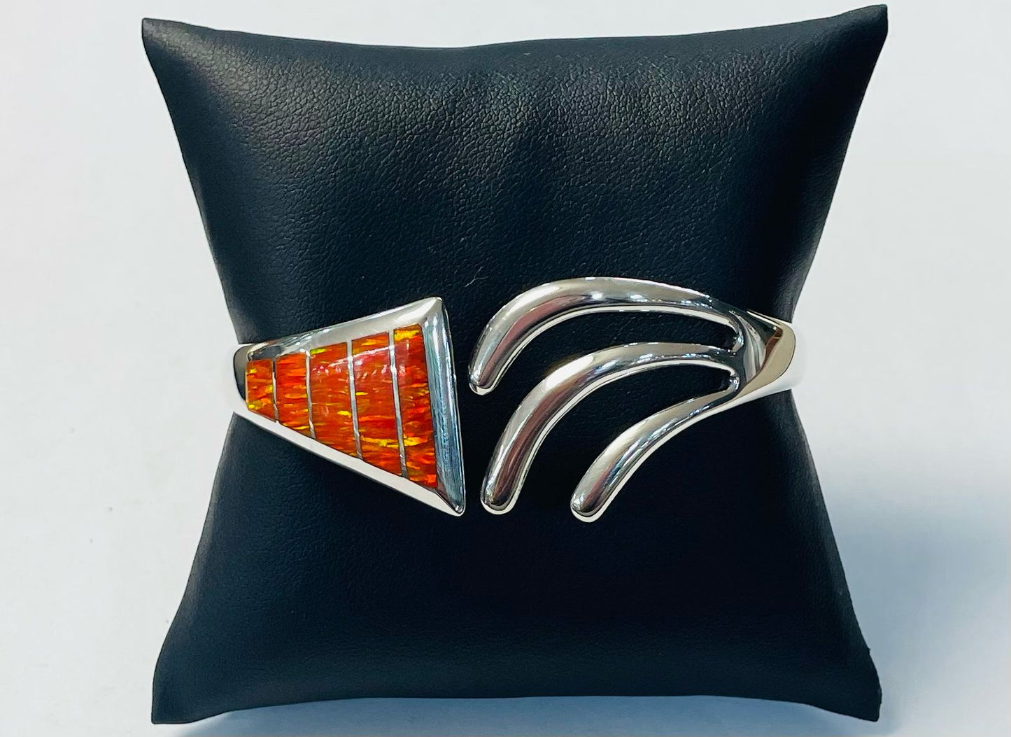 BRAZALETE CON OPALO EN PLATA LEY 950