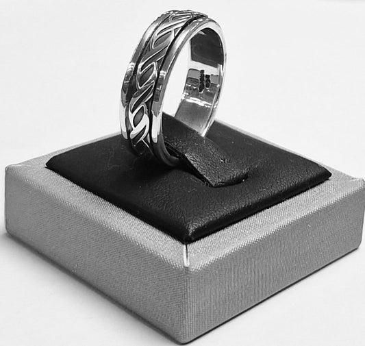 ANILLO EN PLATA LEY 925