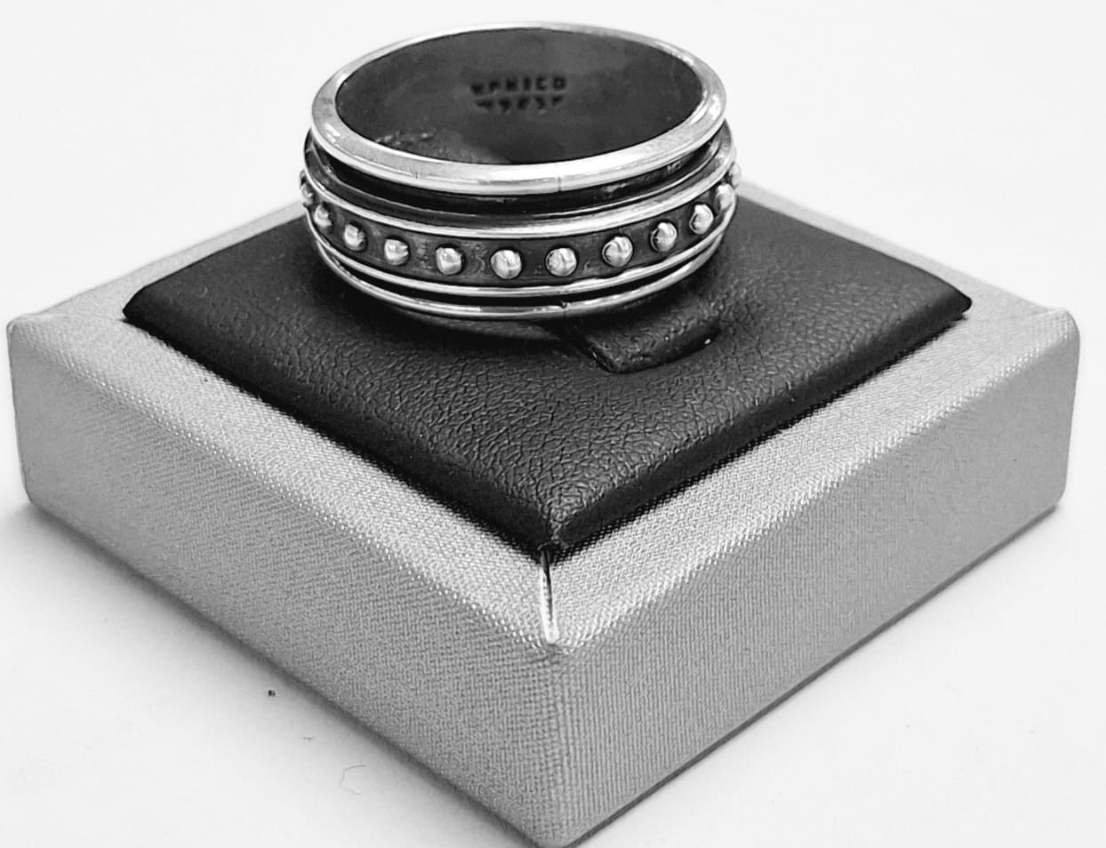 ANILLO ANTI ANSIEDAD EN PLATA LEY 925