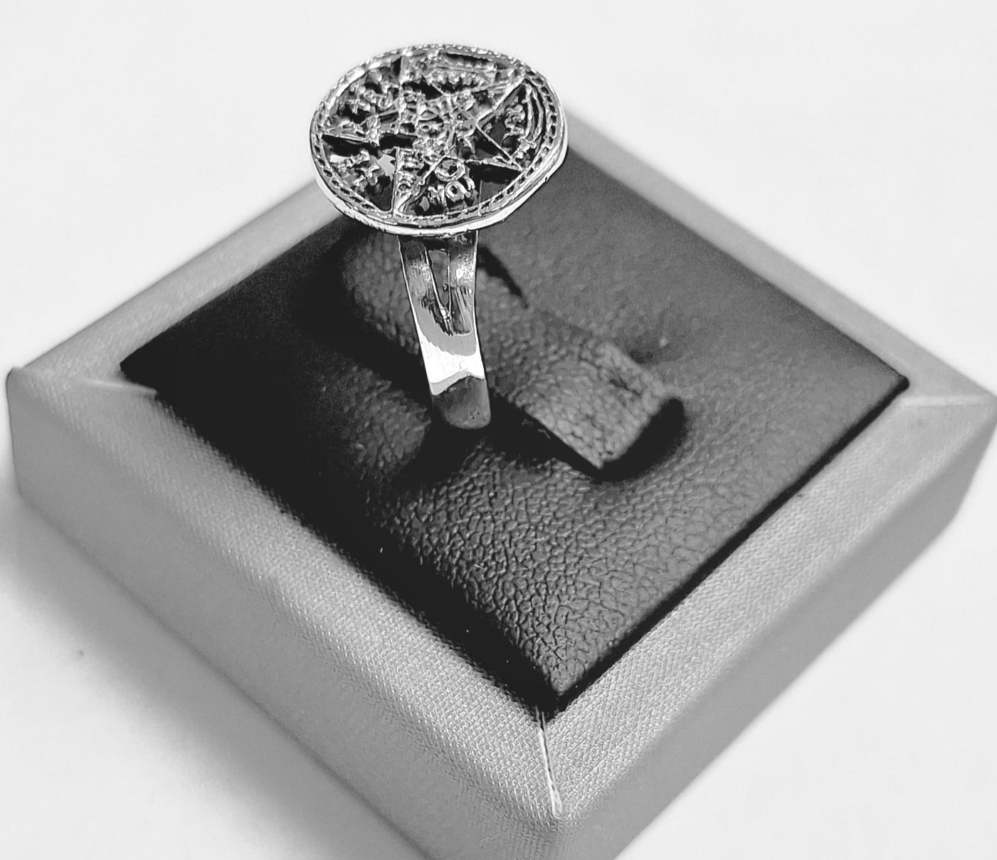 ANILLO TETRAGRAMATON EN PLATA LEY 925 LSS