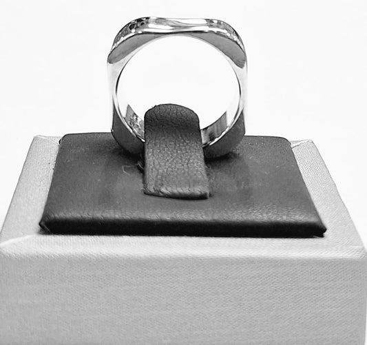 ANILLO EN PLATA LEY 925