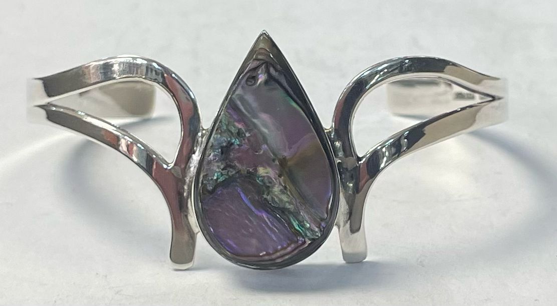 BRAZALETE CON CONCHA DE ABULON EN PLATA LEY 925