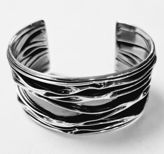 BRAZALETE CORRUGADO EN PLATA LEY 925