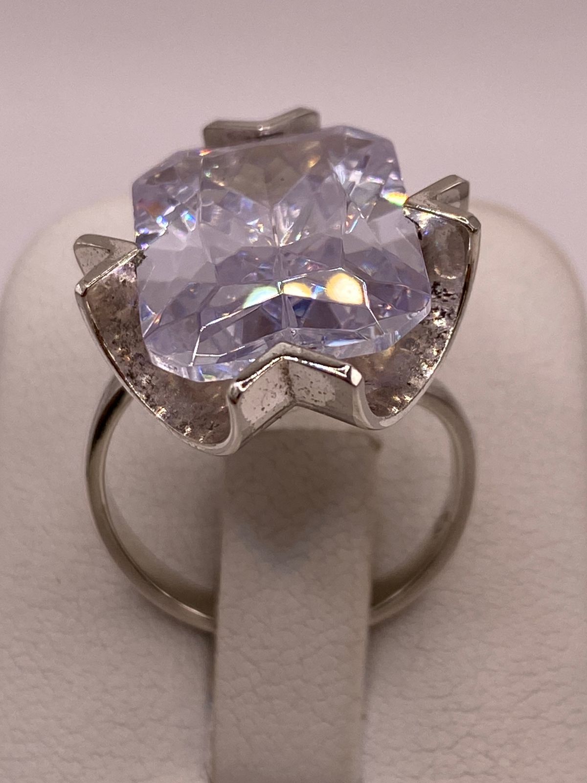 Anillo Ajustable de Plata Ley 925 con Zirconia Rectangular