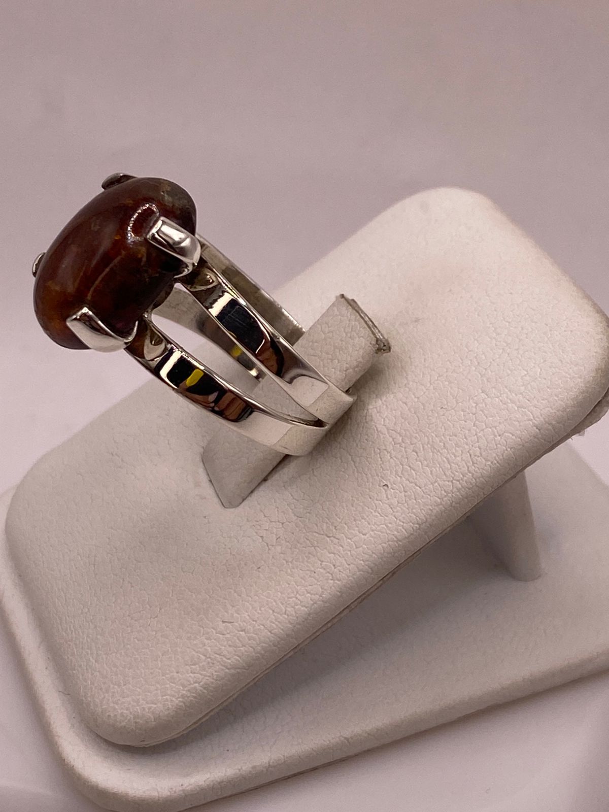 ANILLO DE ÁMBAR  EN PLATA LEY .925