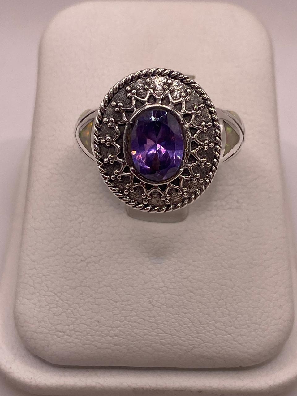 ANILLO ARTESANAL CON ÓPALO DE FUEGO, ZIRCONIA Y MARQUESITA EN PLATA LEY .950