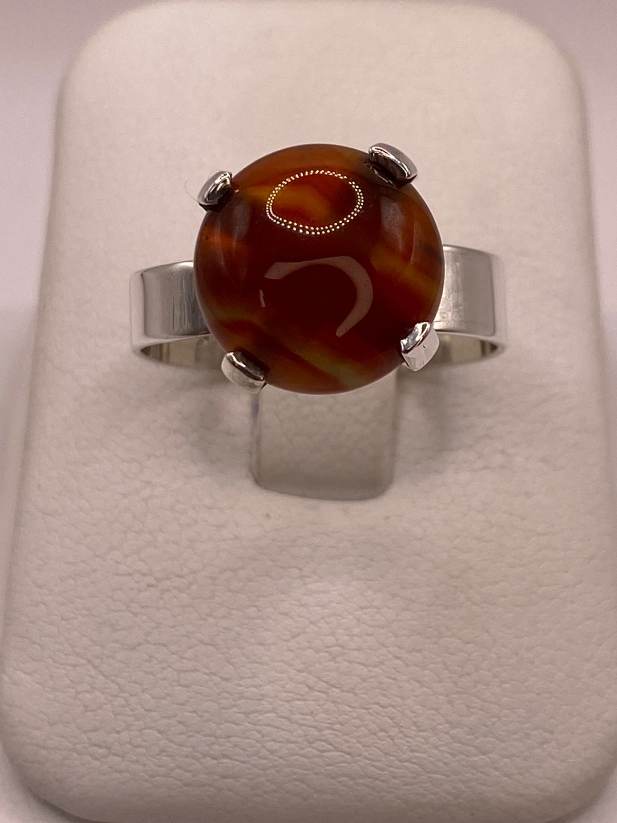 ANILLO ARTESANAL DE PLATA LEY 925 CON ÁGATA DE FUEGO