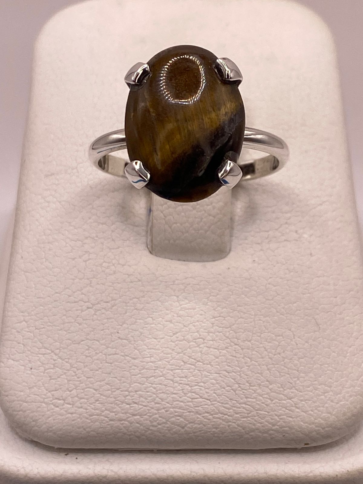 ANILLO ARTESANAL DE PLATA LEY 925 CON OJO DE TIGRE NATURAL