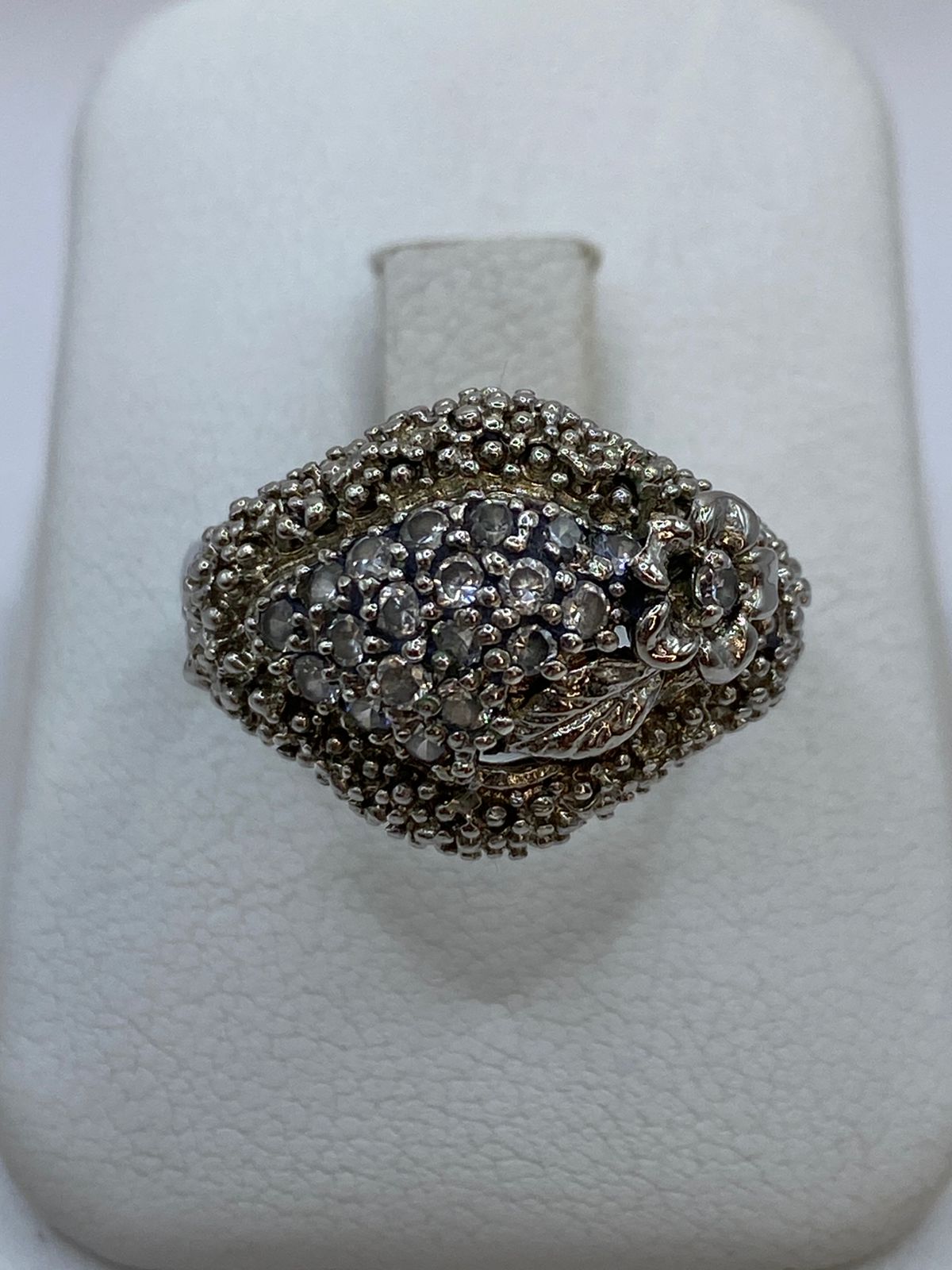 Anillo Artesanal Vintage con Cristales Brillantes en Plata 925