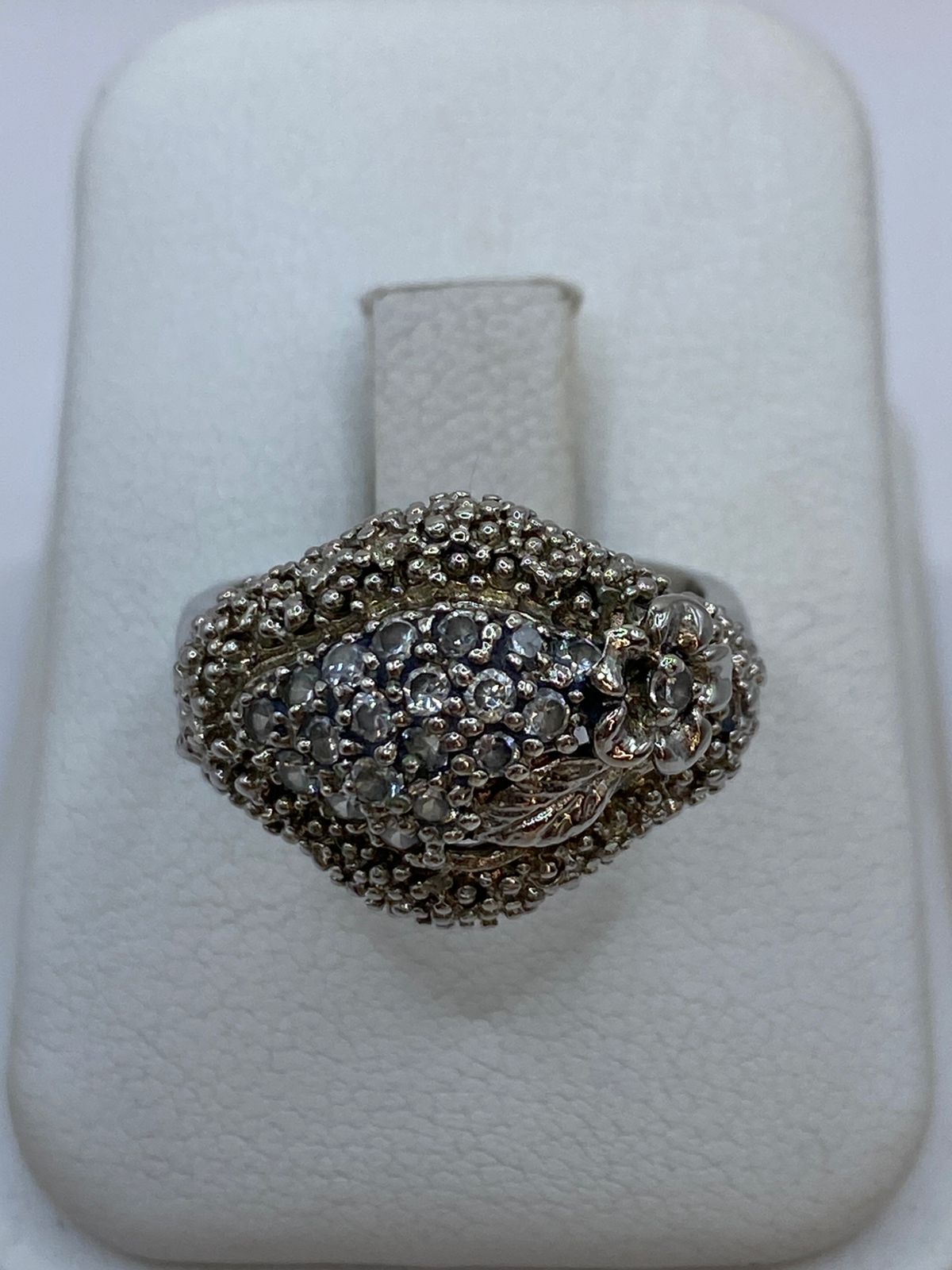 Anillo Artesanal Vintage con Cristales Brillantes en Plata 925