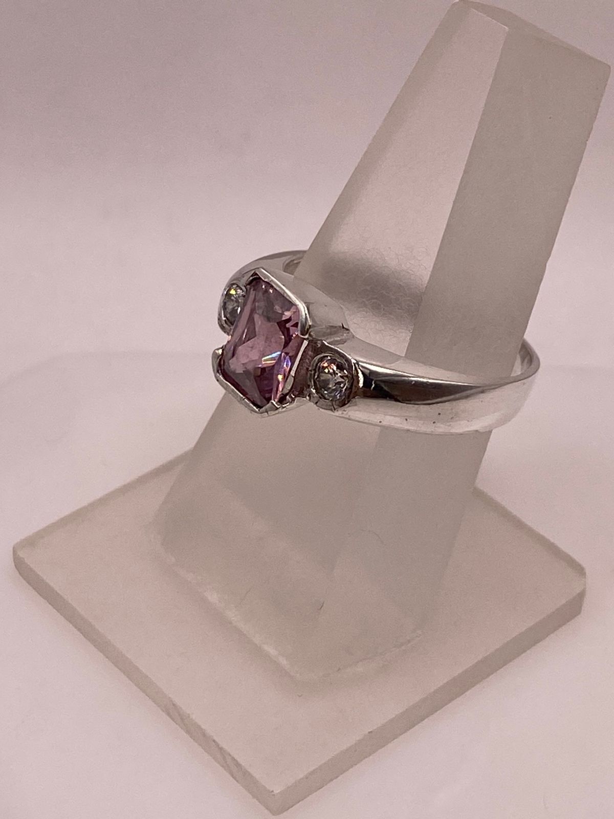 ANILLO ARTESANAL CON  ZIRCONIA ROSA Y BLANCA EN PLATA LEY .925