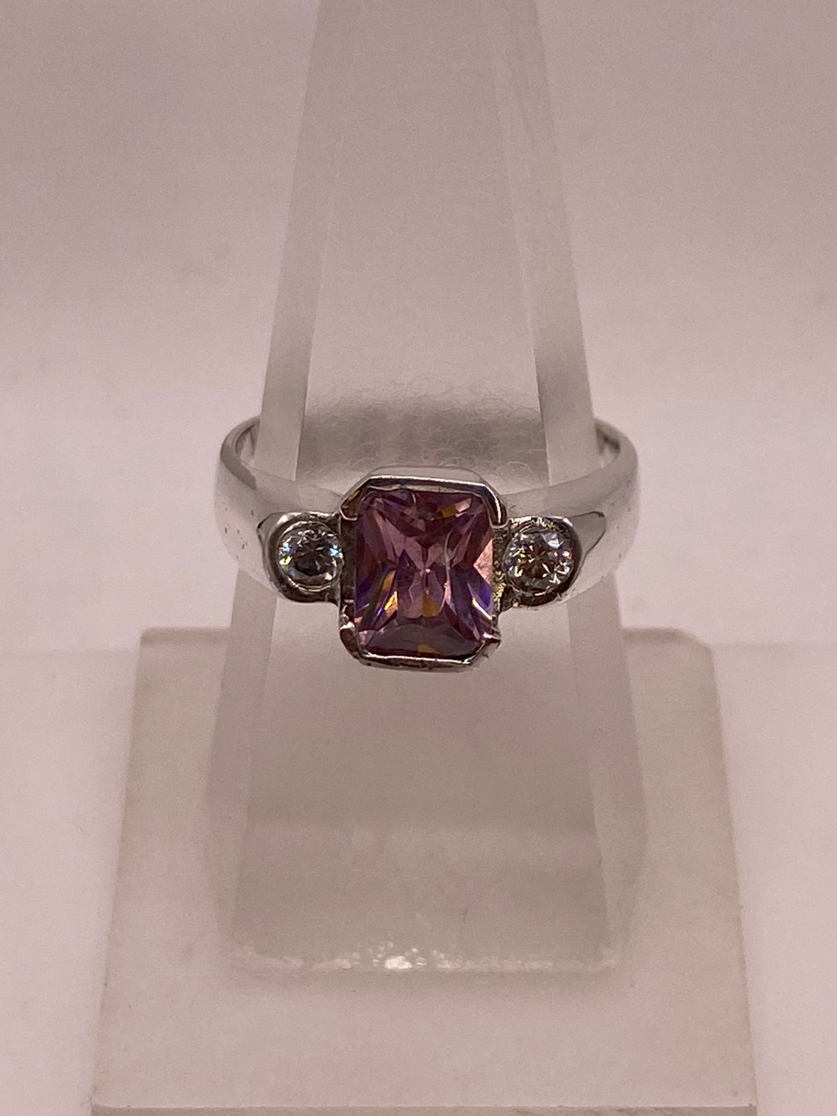 ANILLO ARTESANAL CON  ZIRCONIA ROSA Y BLANCA EN PLATA LEY .925