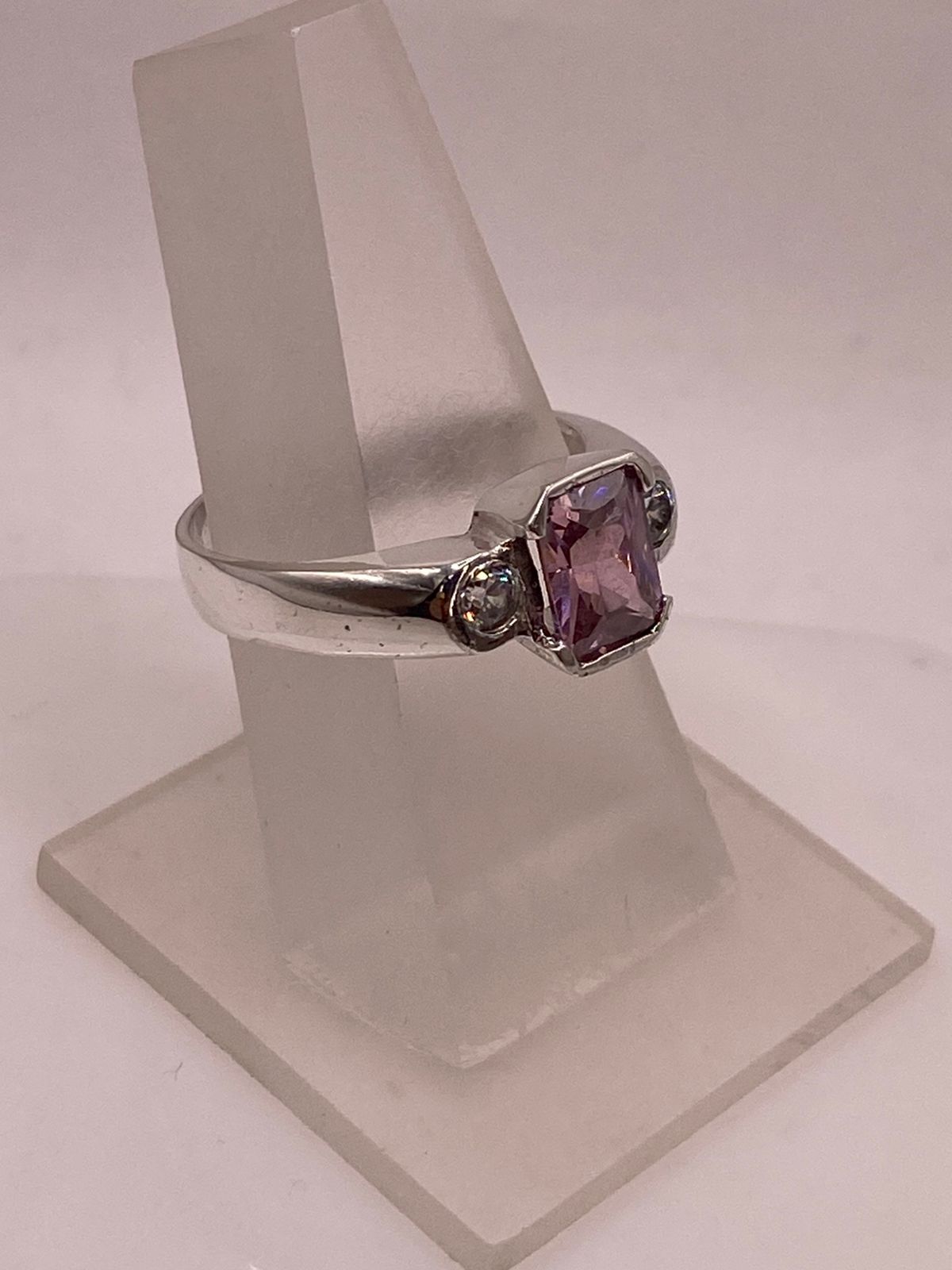 ANILLO ARTESANAL CON  ZIRCONIA ROSA Y BLANCA EN PLATA LEY .925