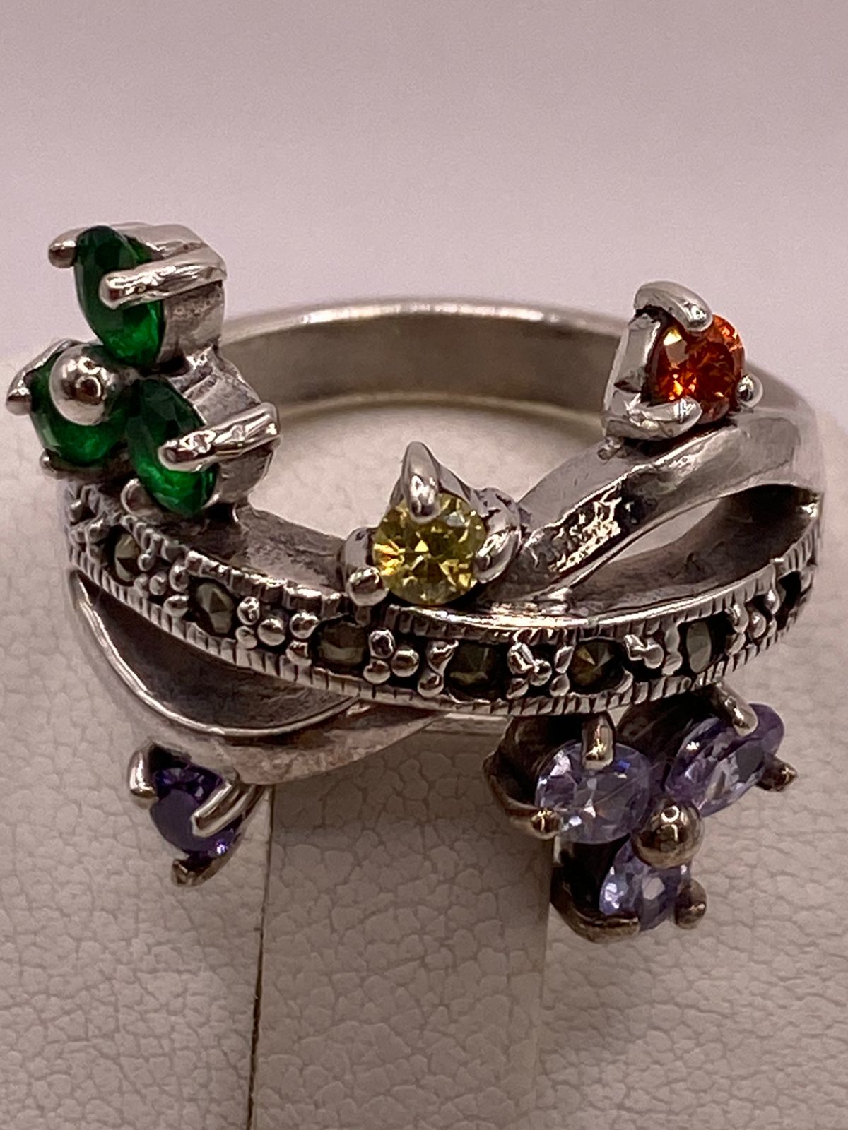 Anillo Artístico Multicolor con Marquesitas y Zirconias en Plata Ley 925