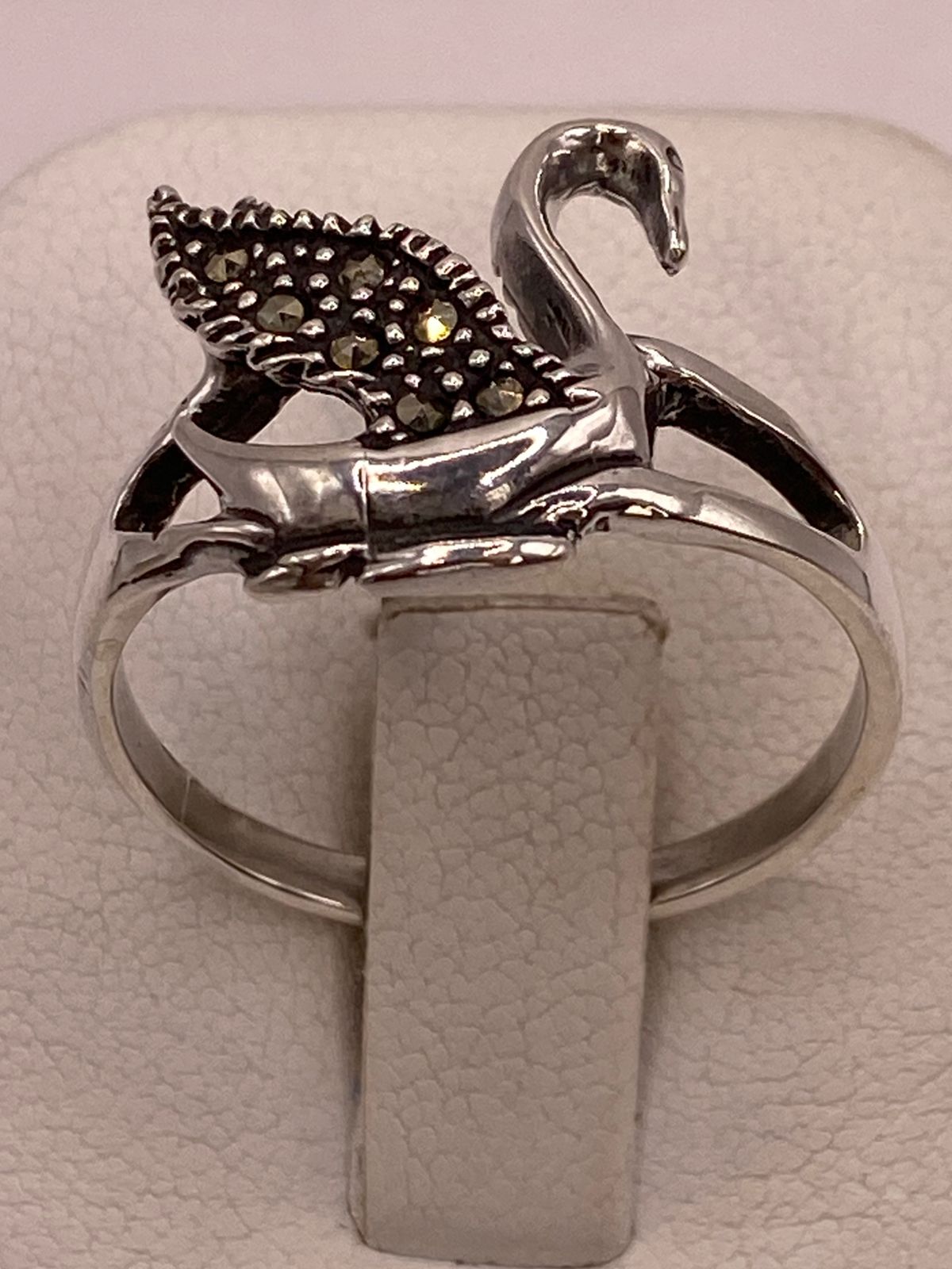 🦢 Anillo Cisne con Marquesitas en Plata Ley 925