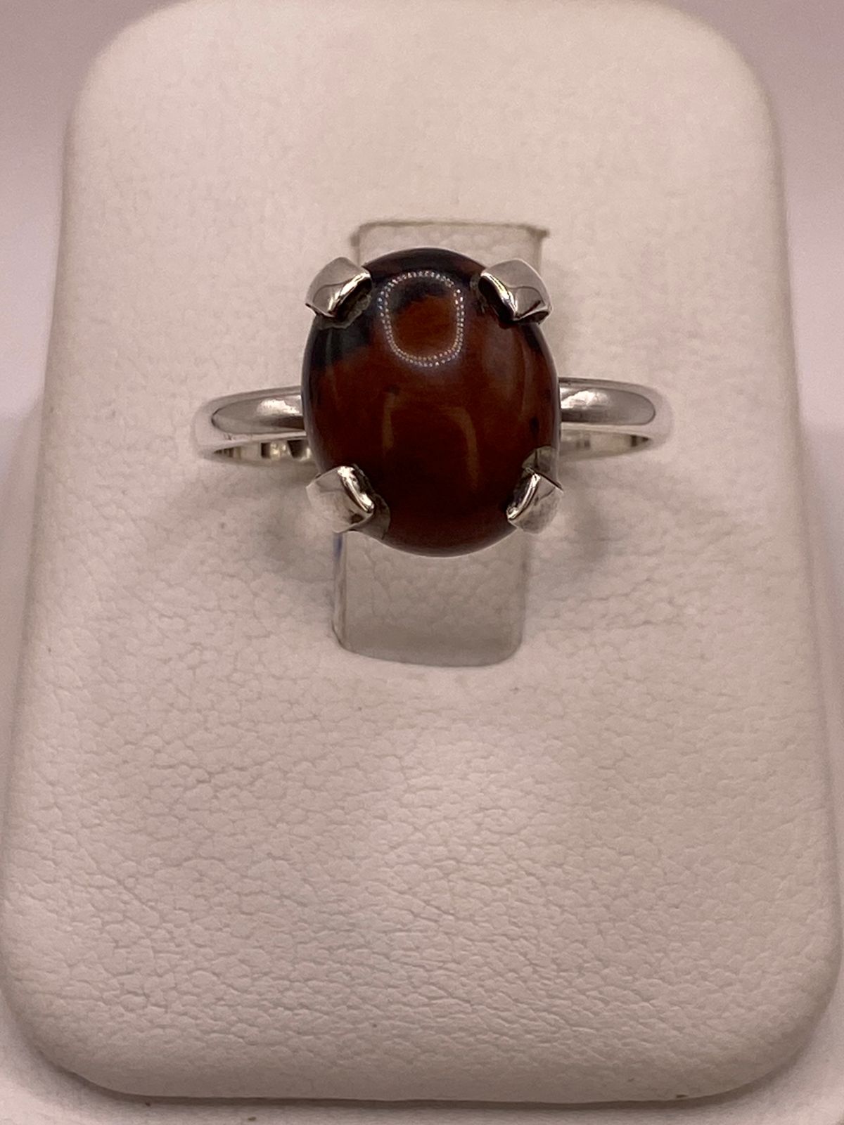 ANILLO CLÁSICO DE PLATA LEY 925 CON OJO DE TIGRE NATURAL