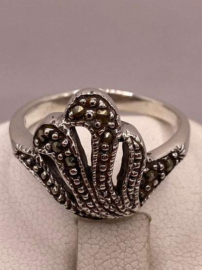 Anillo Concha Marina con Marquesitas en Plata Ley 925, vista superior