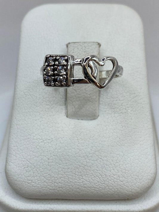 Anillo Corazón y Candado con Zirconia en Plata 925