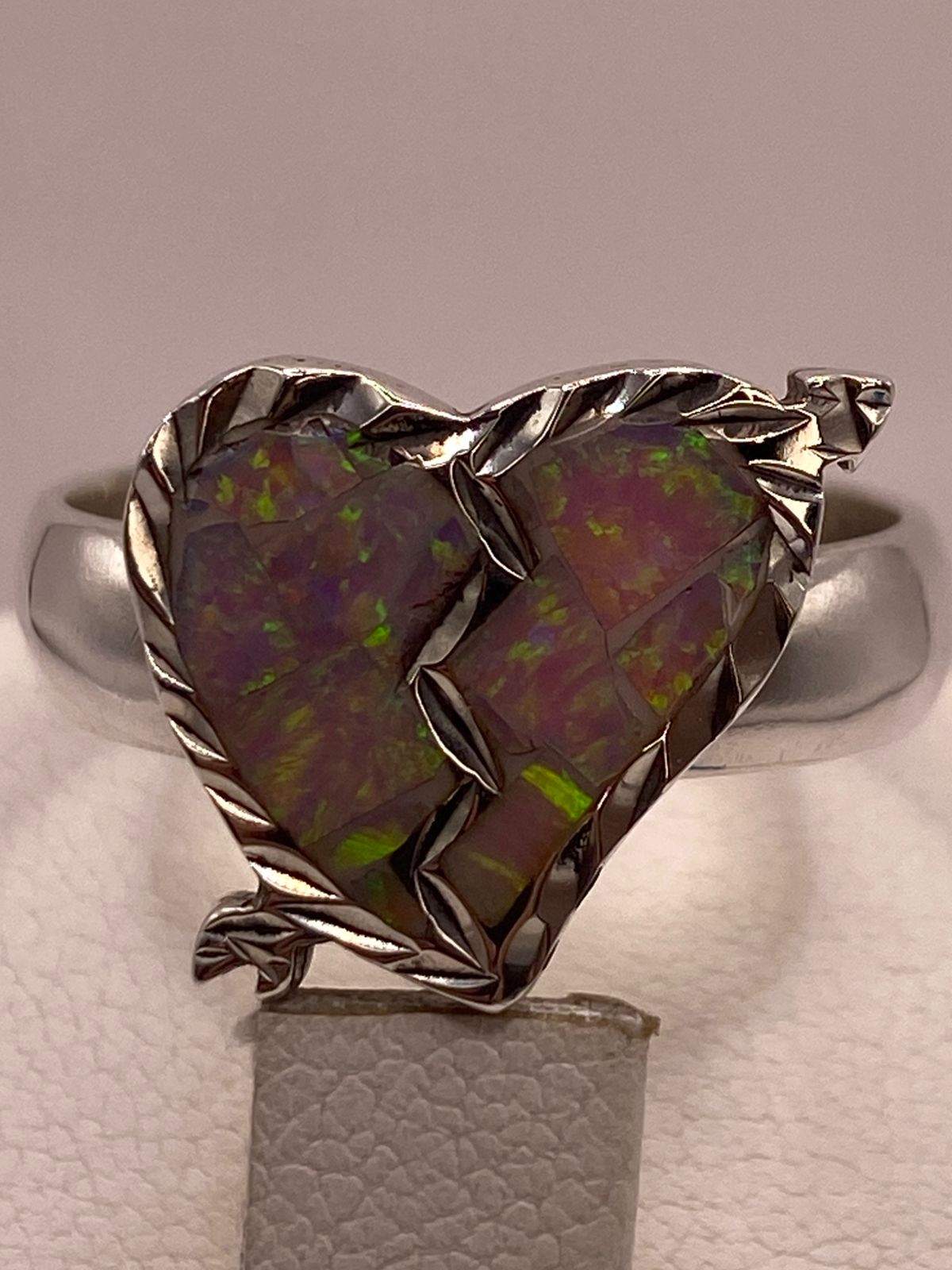 ANILLO CORAZÓN PARTIDO DE PLATA LEY 950 CON ÓPALO DE FUEGO