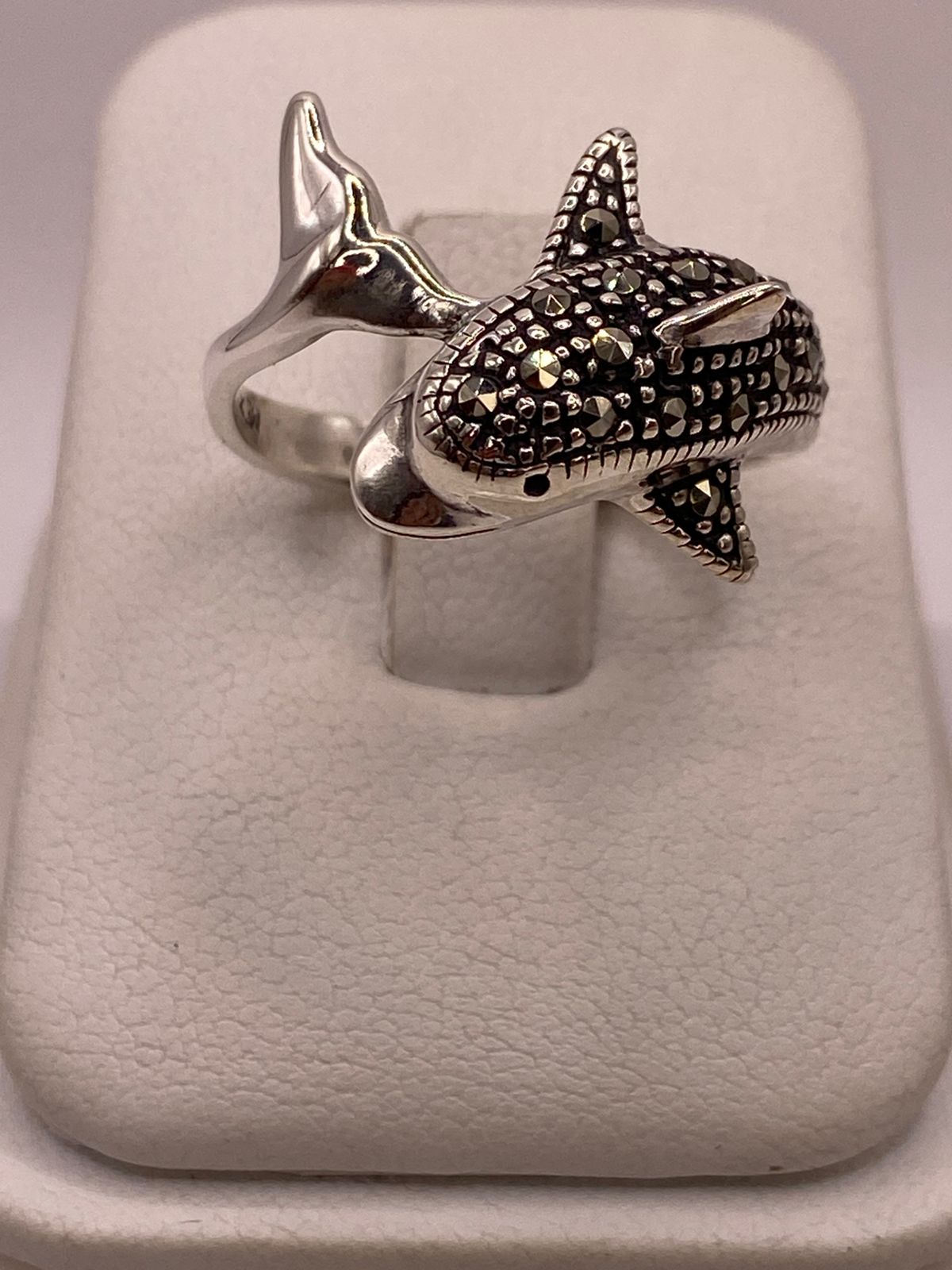 🐬 Anillo Delfín con Marquesitas en Plata Ley 925