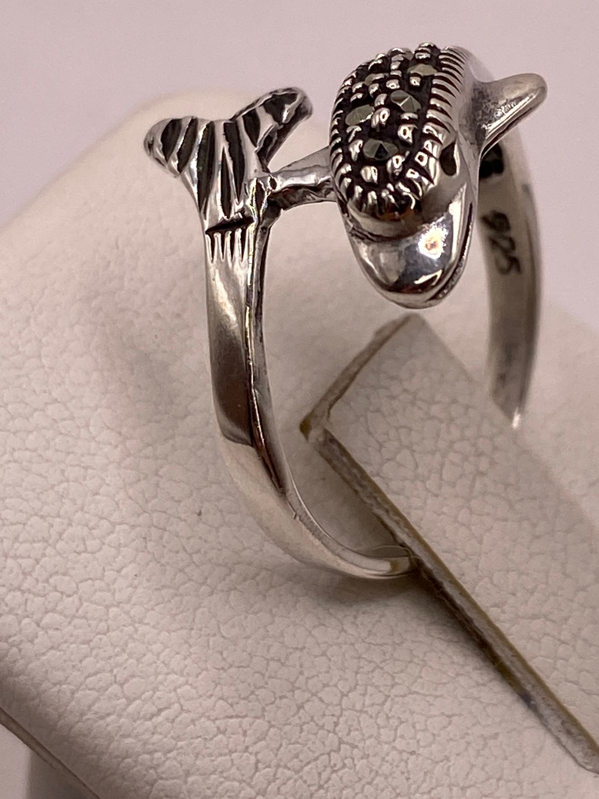 Anillo Delfín Vintage con Marquesitas en Plata Ley 925