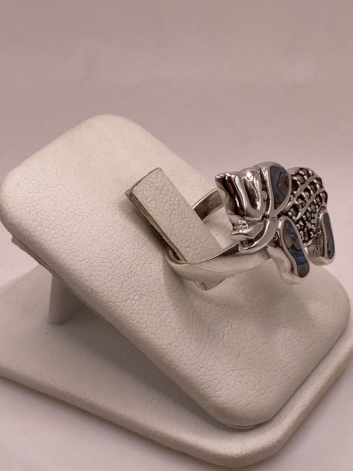 Anillo Elefante Artesanal con Abalón y Marquesitas en Plata Ley 925