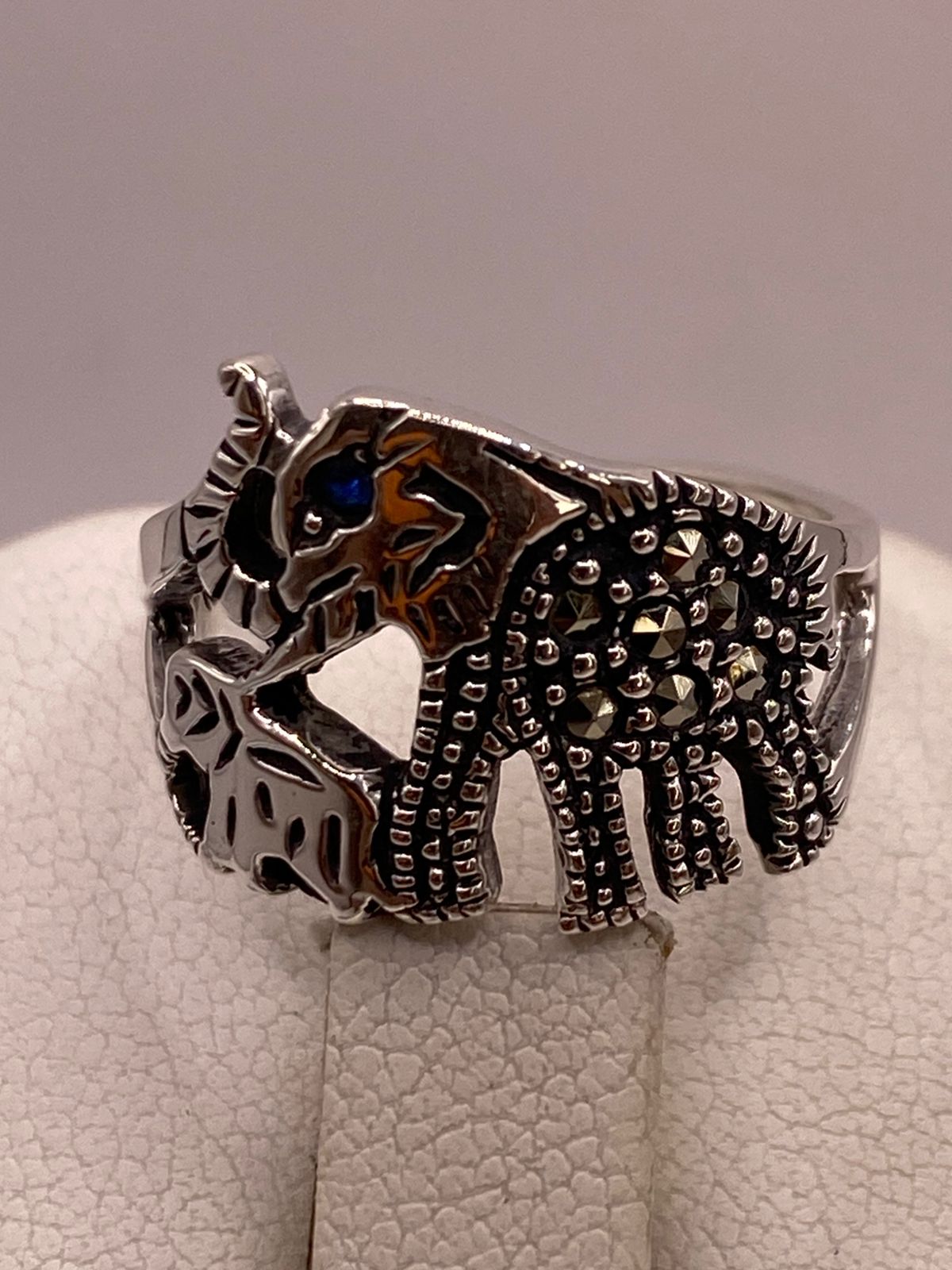 🐘 ANILLO ELEFANTE VINTAGE CON MARQUESITAS EN PLATA LEY 925
