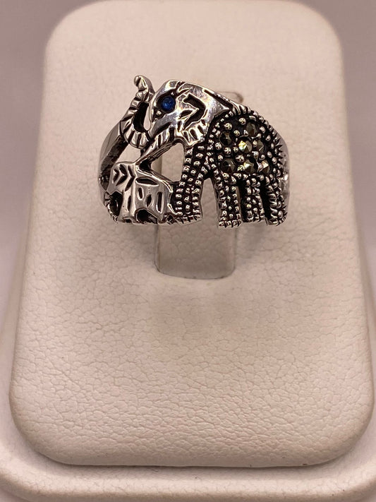 🐘 ANILLO ELEFANTE VINTAGE CON MARQUESITAS EN PLATA LEY 925