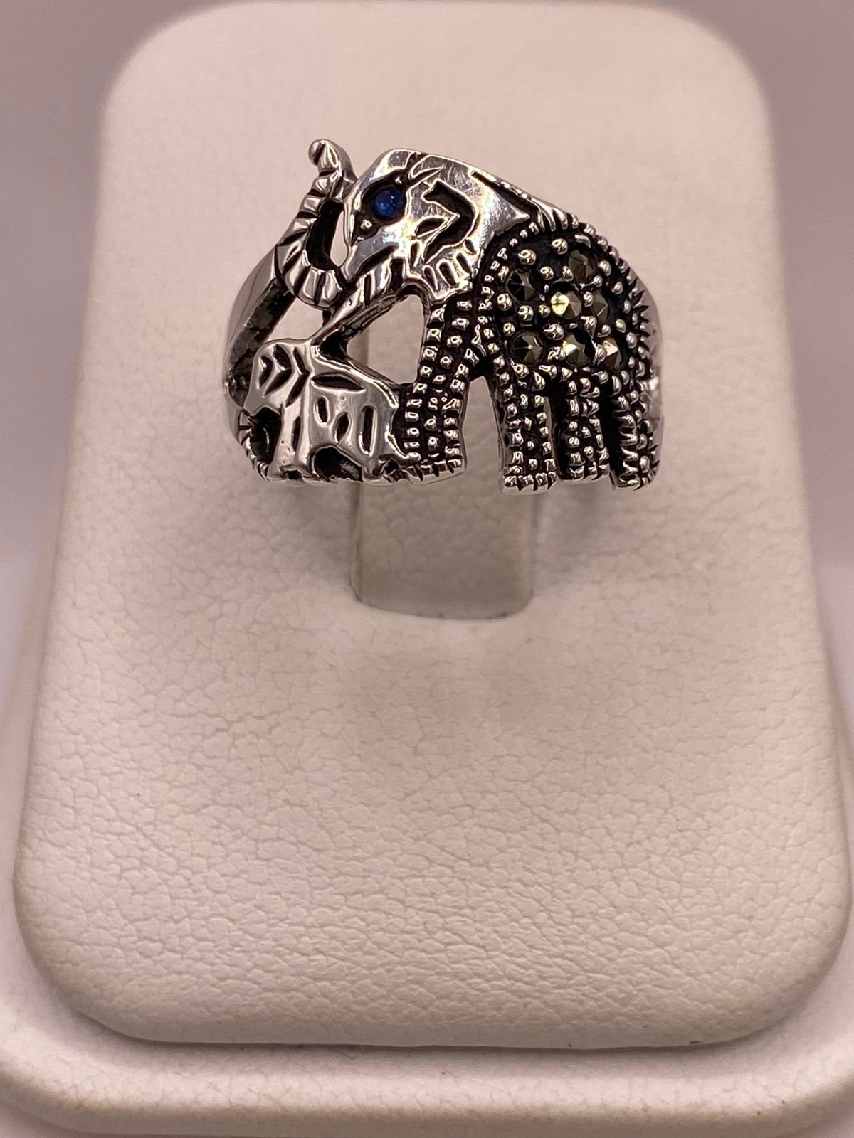 🐘 ANILLO ELEFANTE VINTAGE CON MARQUESITAS EN PLATA LEY 925