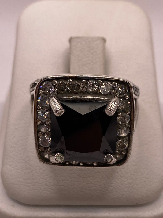 Anillo Elegante Cuadrado con Zirconia Negra en Plata Ley 925