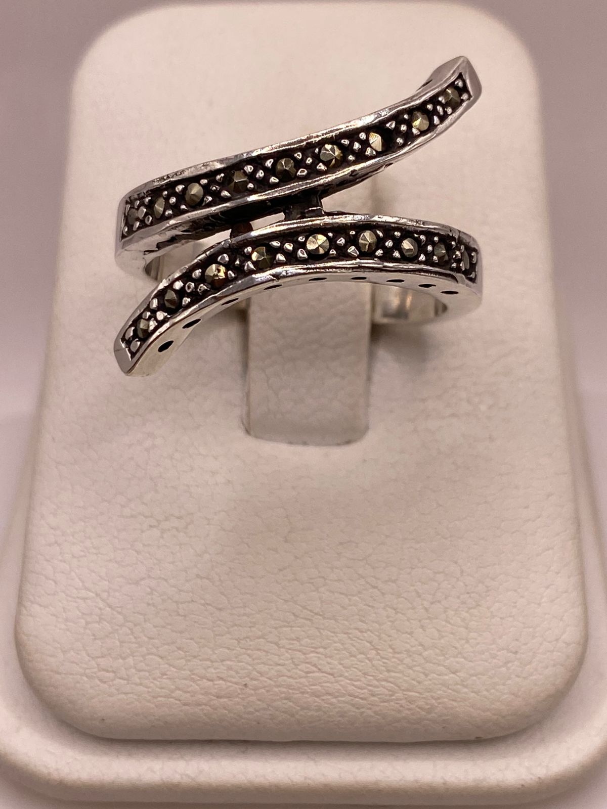 Anillo Envolvente Vintage con Marquesitas en Plata Ley 925