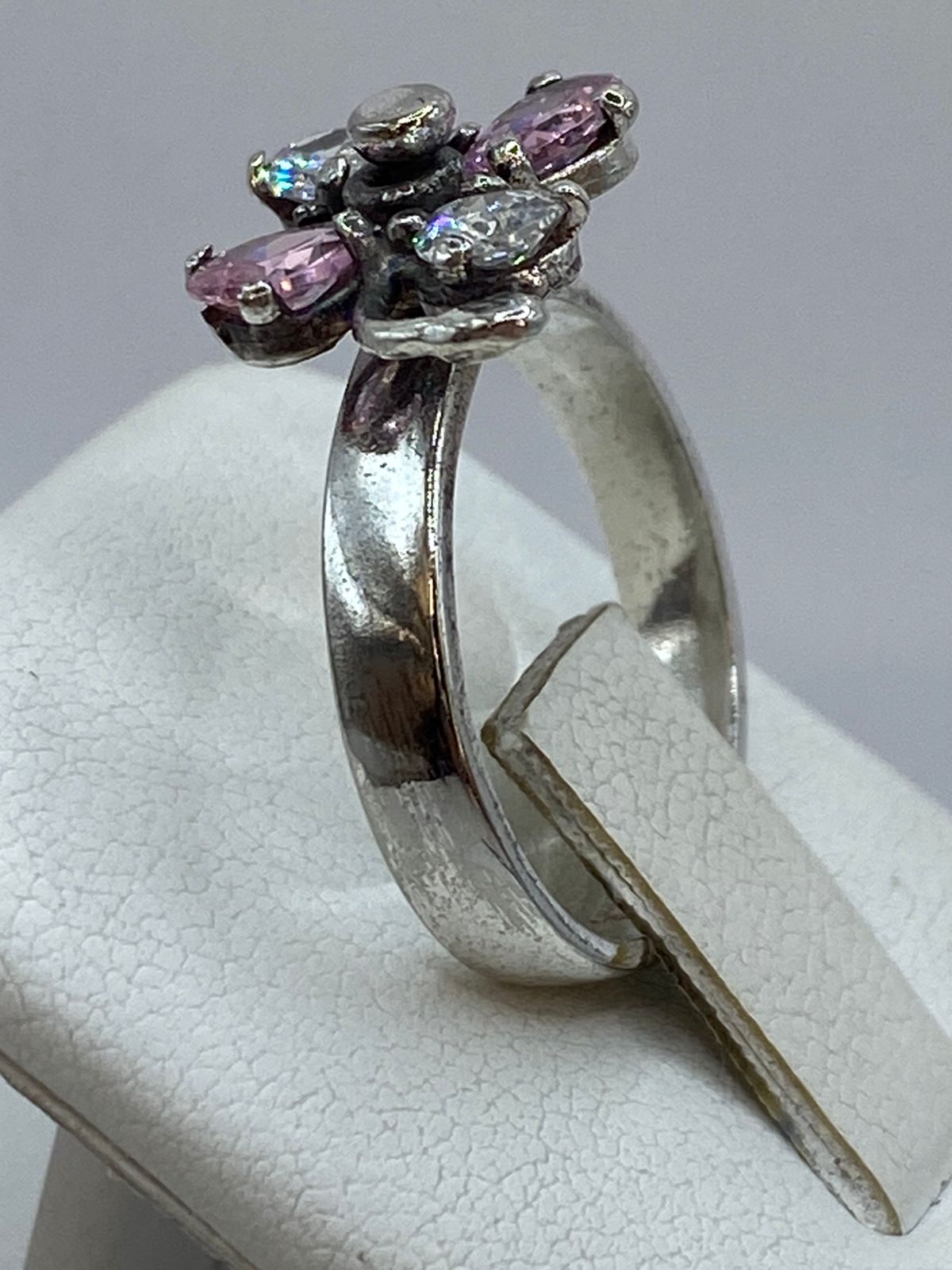 Anillo con Flor Giratoria en Plata 925