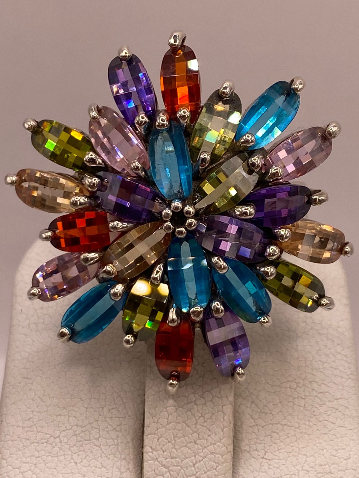 Anillo Floral Multicolor con Zirconias en Plata Ley 925