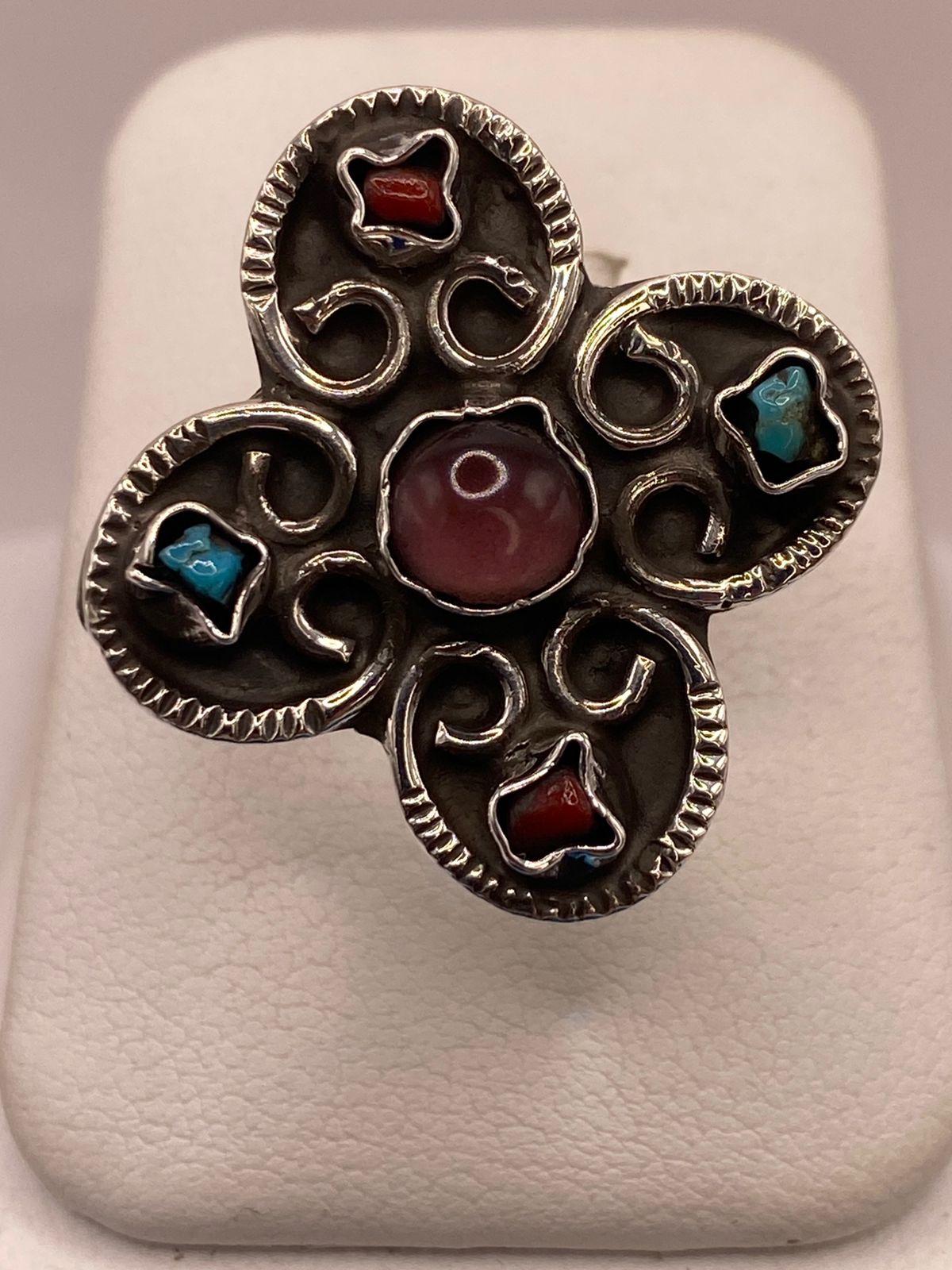 ANILLO FLORAL DE PLATA LEY 925 CON AMATISTA, JASPE Y TURQUESA