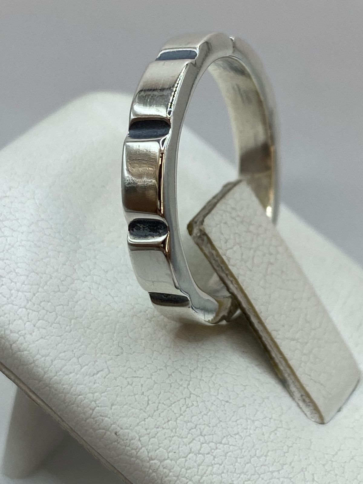 Anillo Geométrico de Plata Ley 925
