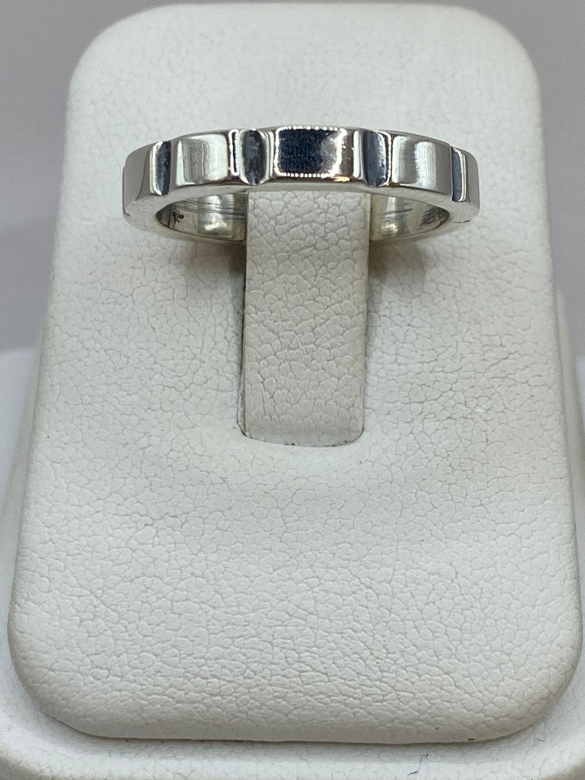Anillo Geométrico de Plata Ley 925
