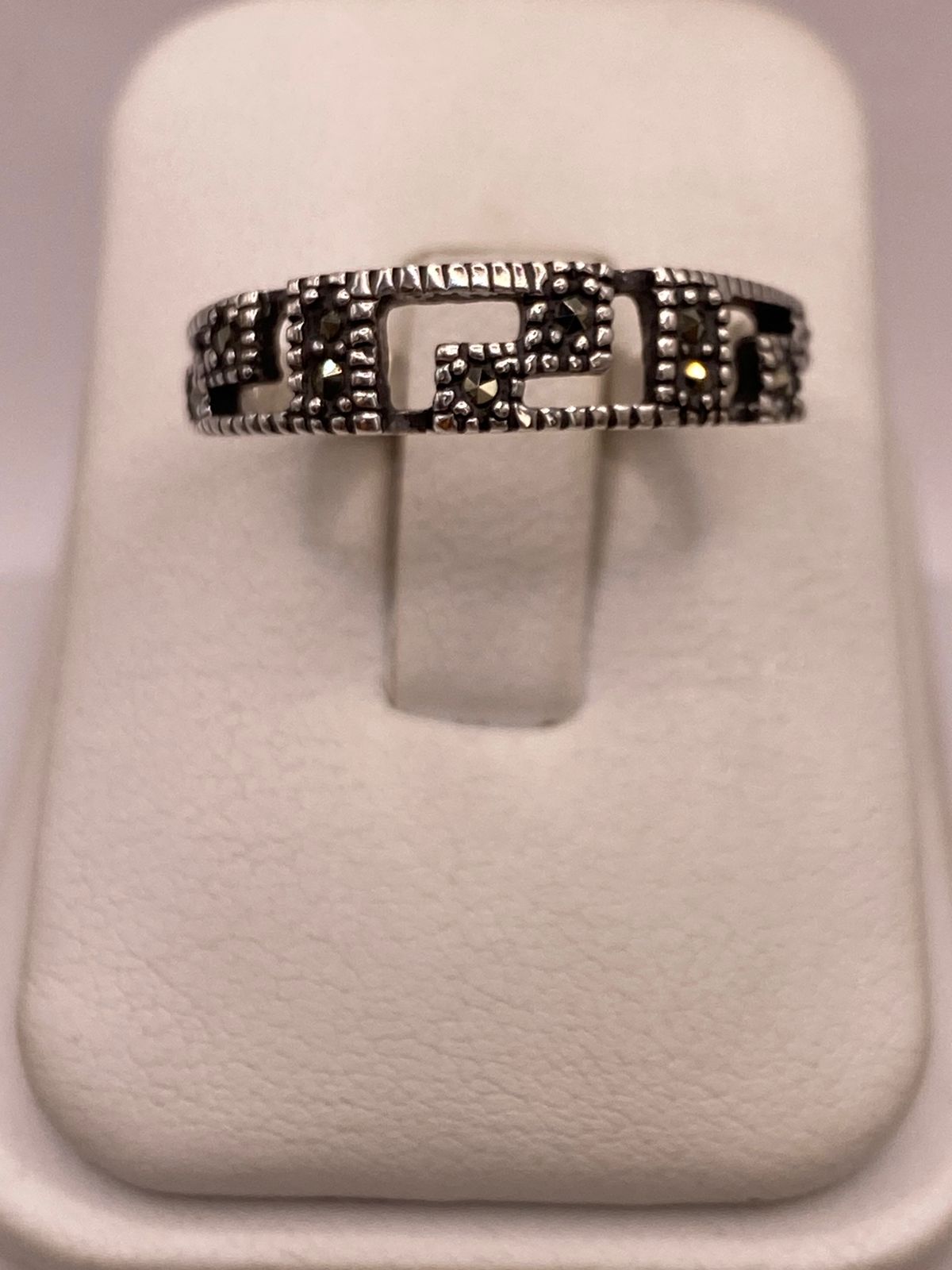Anillo Greca Geométrico con Marquesitas en Plata Ley 925