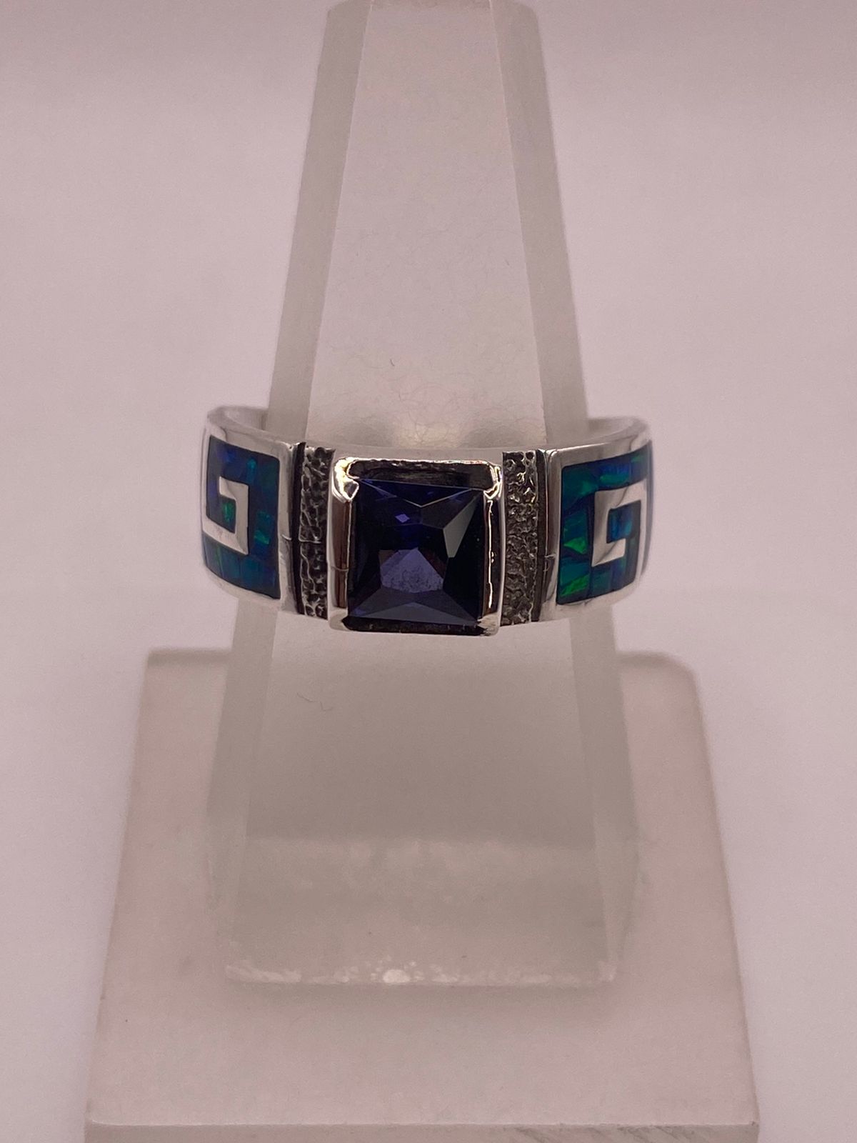 ANILLO GRECA ÓPALO DE FUEGO AZUL-VERDE & ZIRCONIA TANZANITA PLATA 950