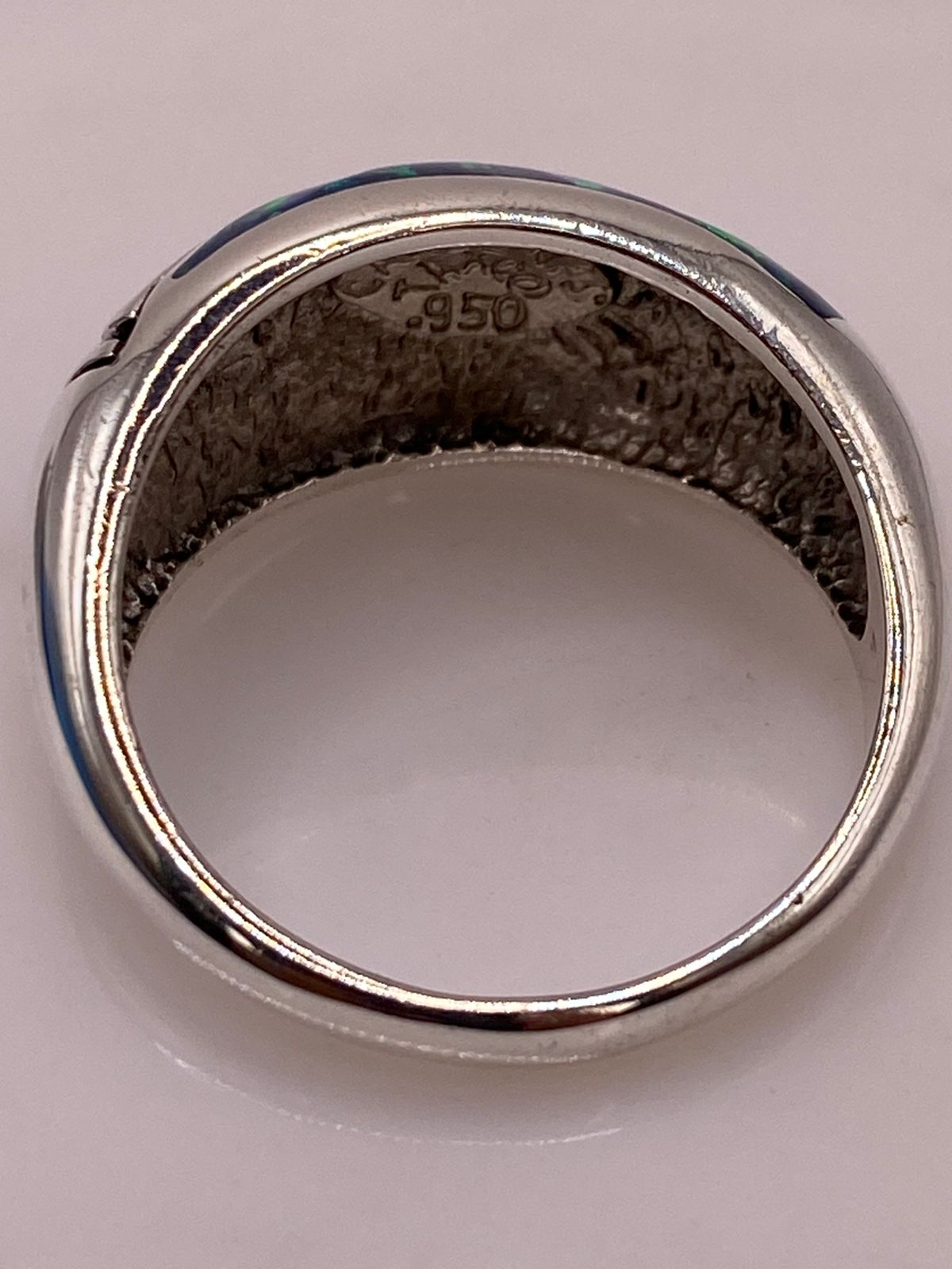 ANILLO GRECA DE PLATA LEY 950 CON ÓPALO DE FUEGO AZUL MARINO