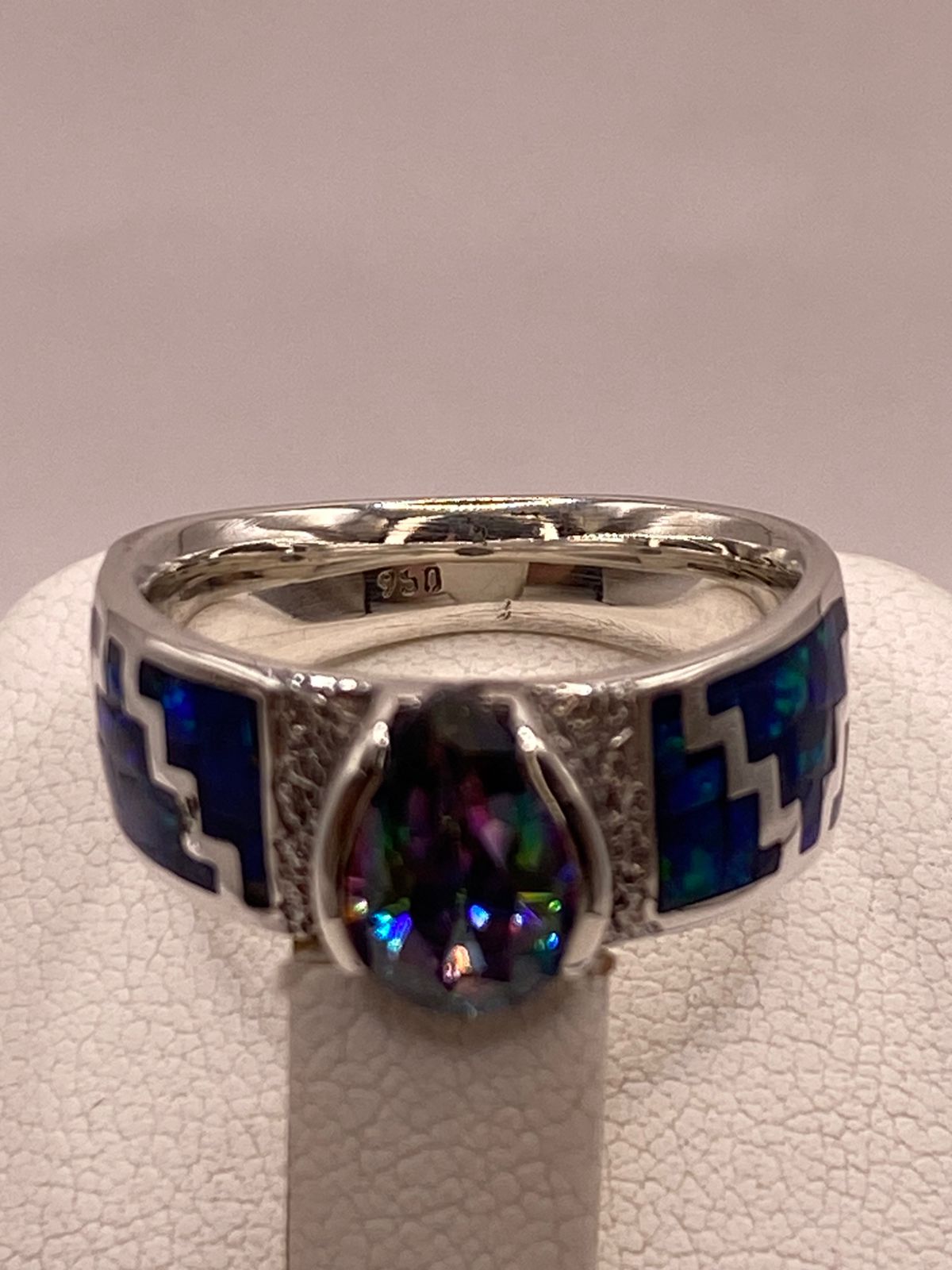 ANILLO GRECA DE PLATA LEY 950 CON ÓPALO DE FUEGO Y ZIRCONIA