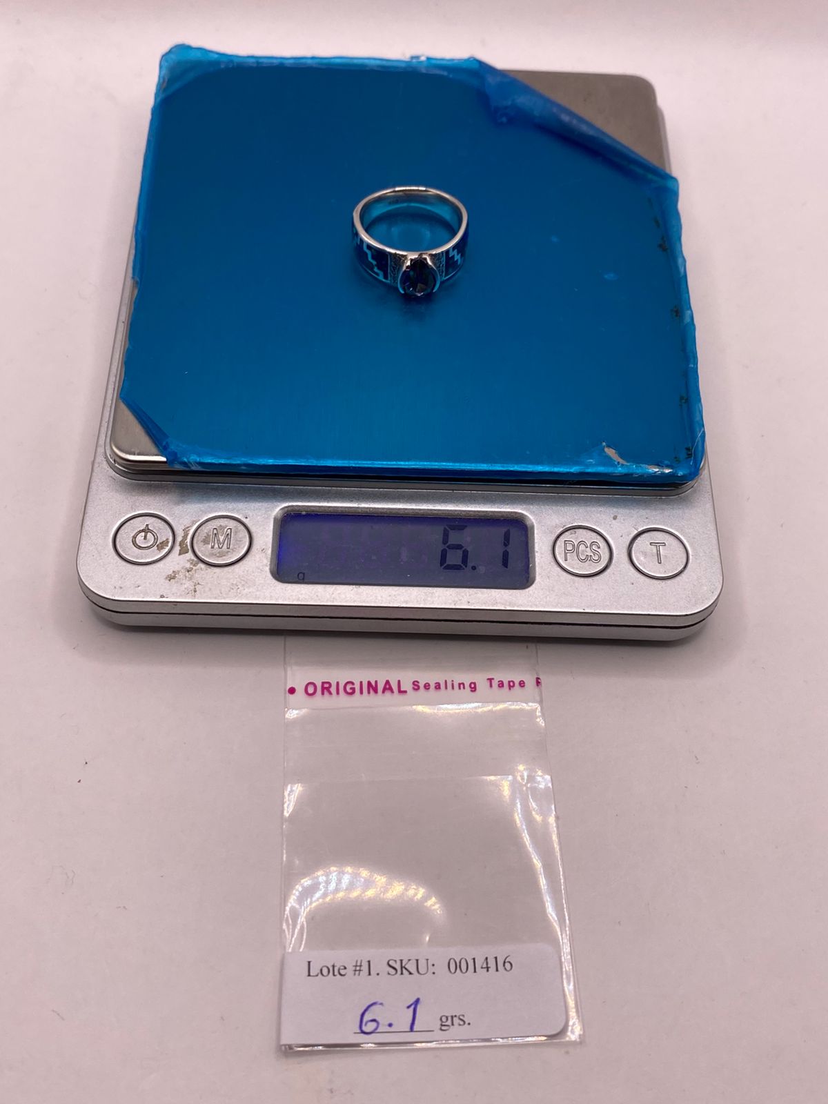 ANILLO GRECA DE PLATA LEY 950 CON ÓPALO DE FUEGO Y ZIRCONIA