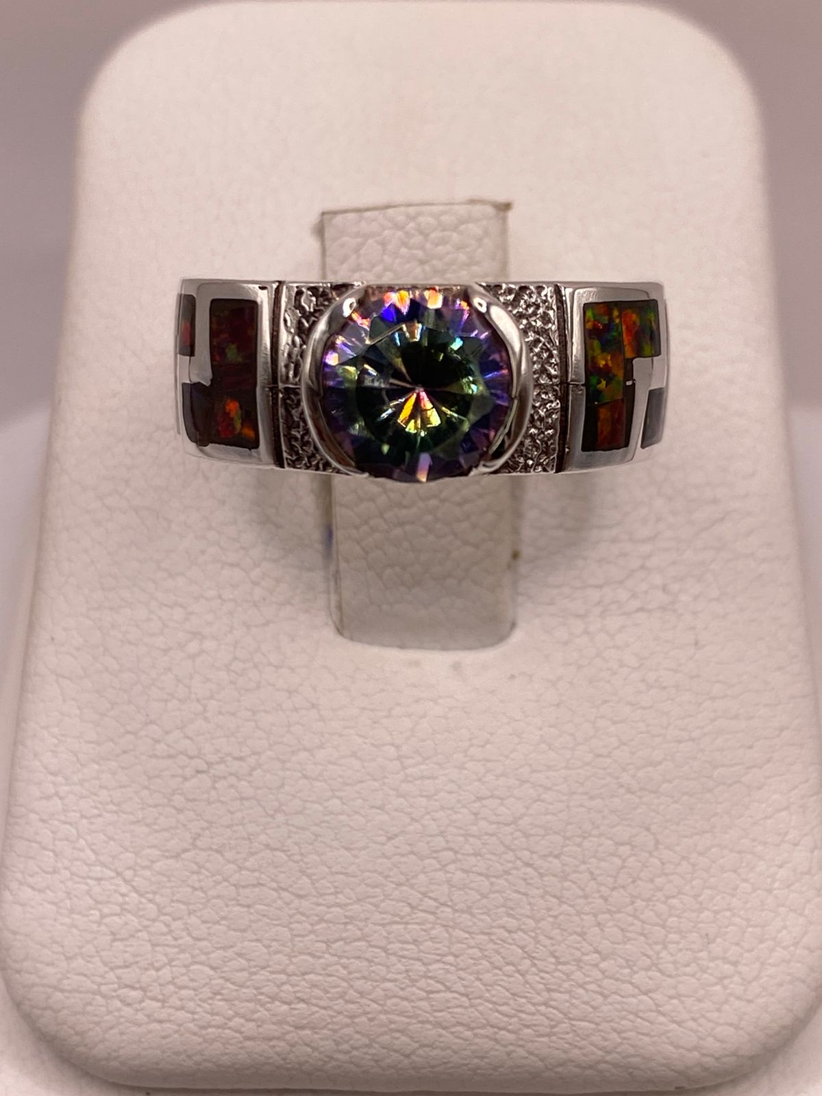 ANILLO GRECA DE PLATA LEY 950 CON ÓPALO DE FUEGO Y ZIRCONIA