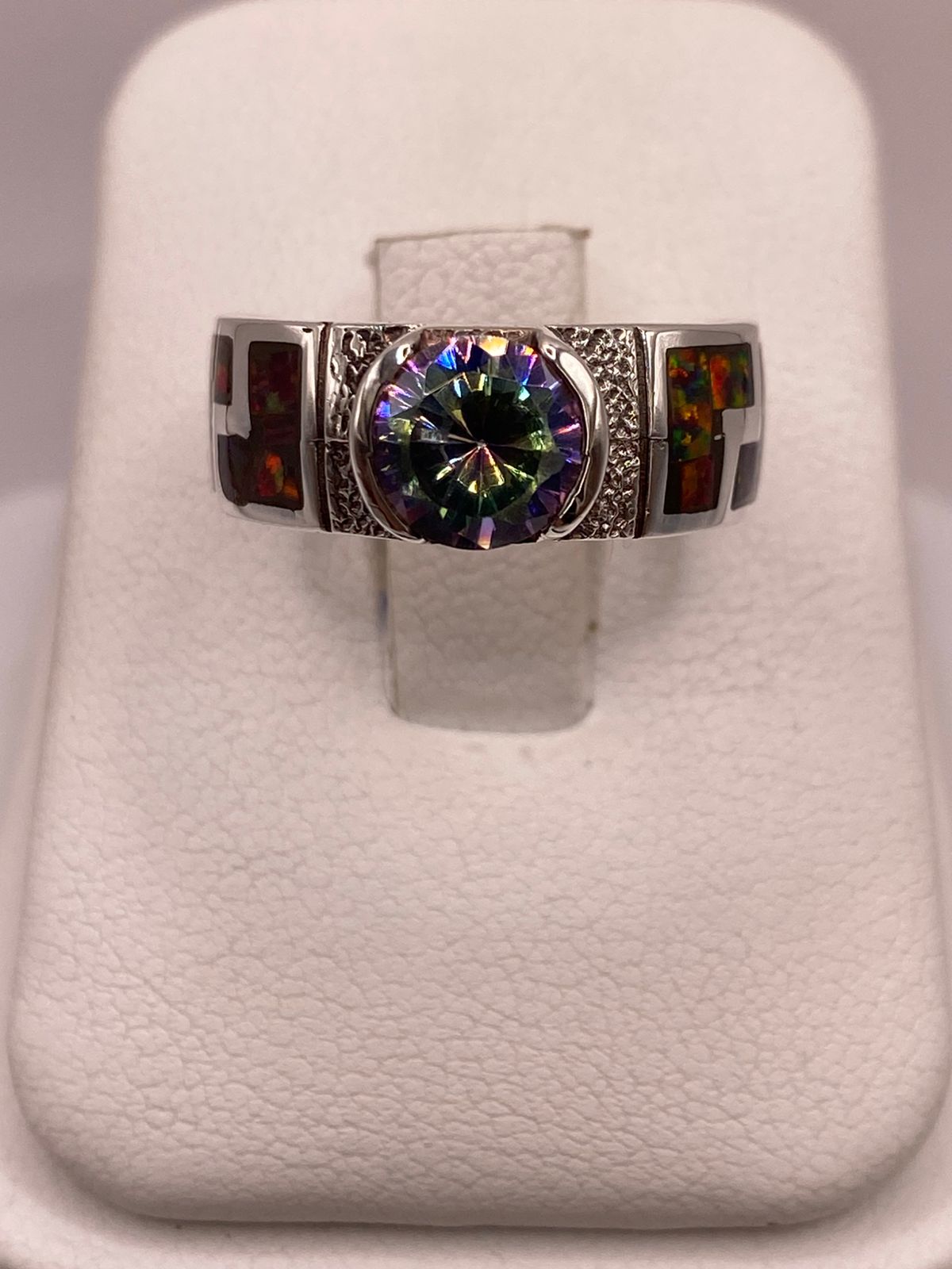 ANILLO GRECA DE PLATA LEY 950 CON ÓPALO DE FUEGO Y ZIRCONIA