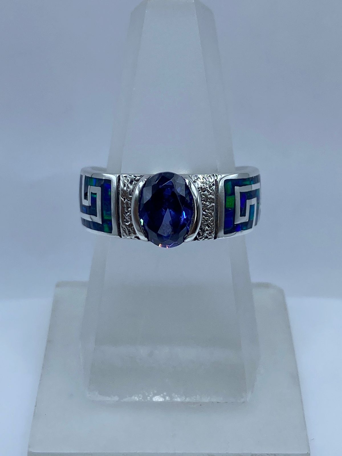 ANILLO GRECA DE PLATA .950 CON ÓPALO DE FUEGO Y ZIRCONIA AZUL