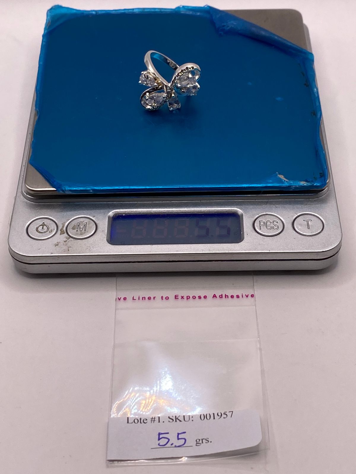 Anillo Infinito de Plata Ley 925 con Zirconias Blancas