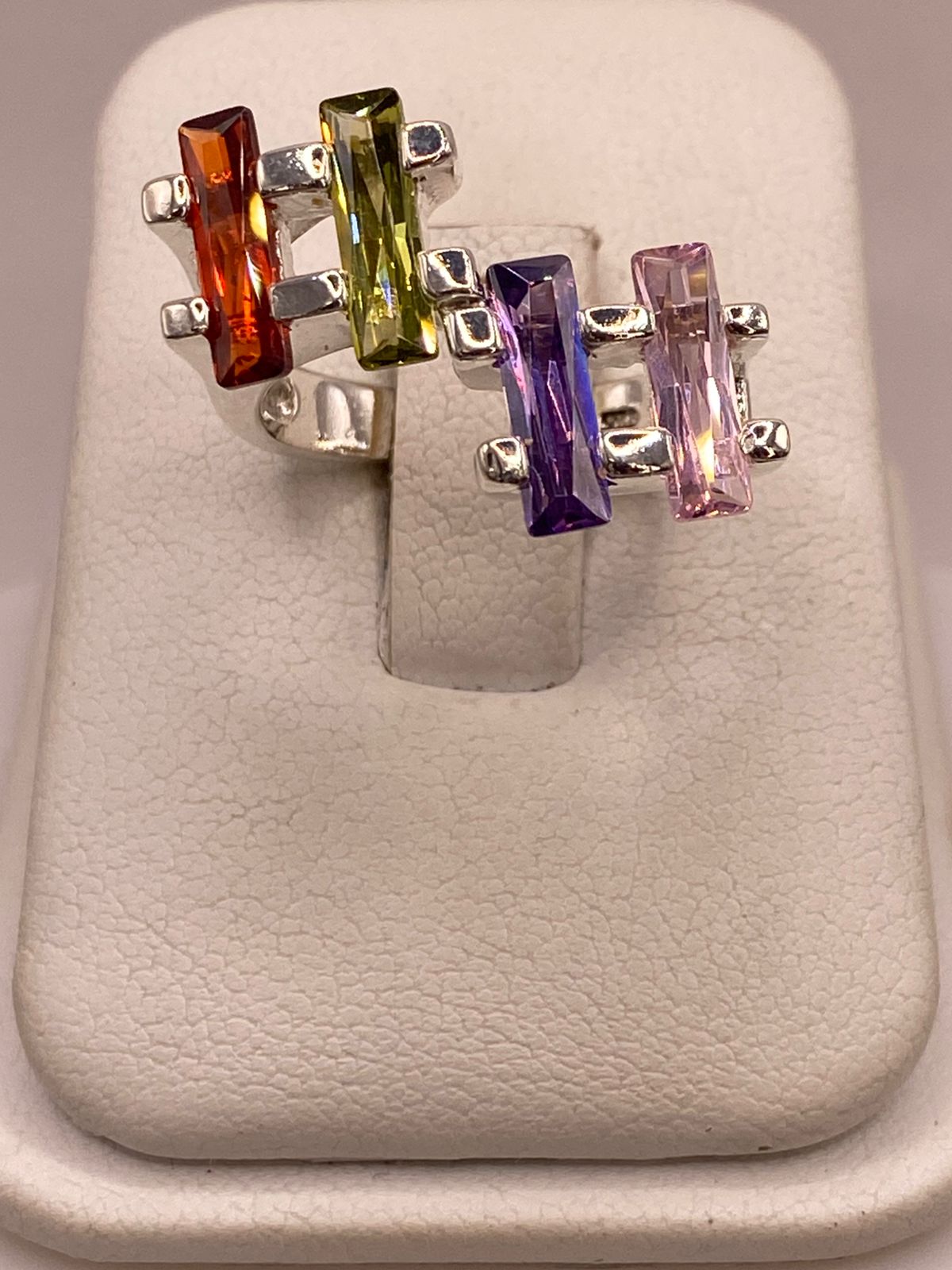 Anillo Multicolor de Zirconias Baguette Plata Ley 925