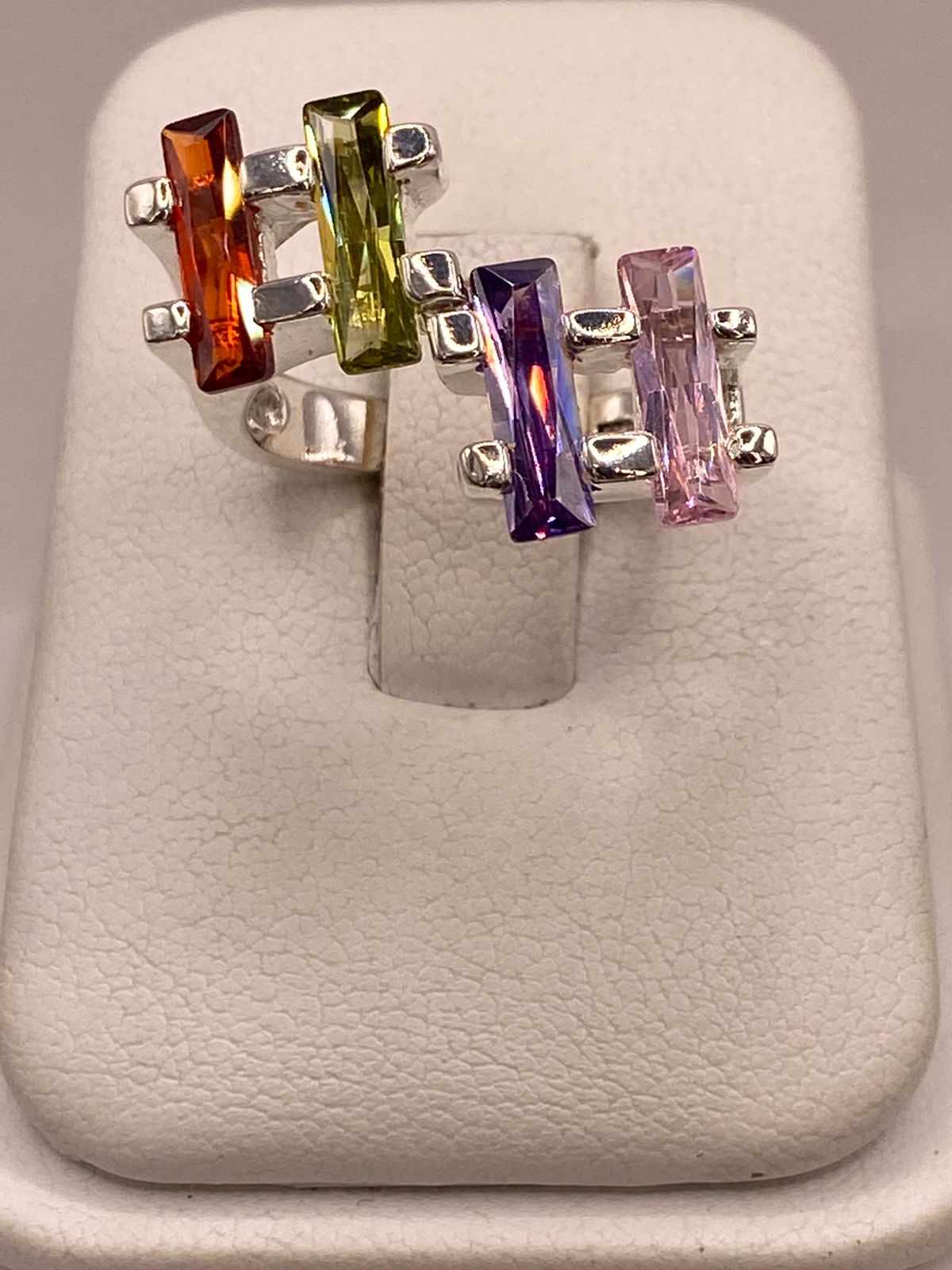 Anillo Multicolor de Zirconias Baguette Plata Ley 925