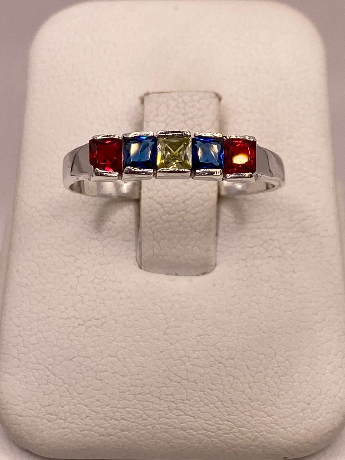 Anillo Multicolor con Zirconias en Plata Ley 925