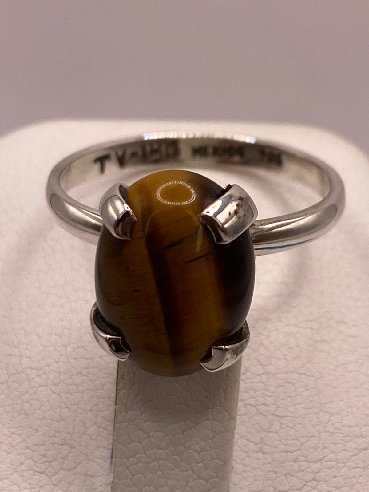 ANILLO CON OJO DE TIGRE DE PLATA LEY 925