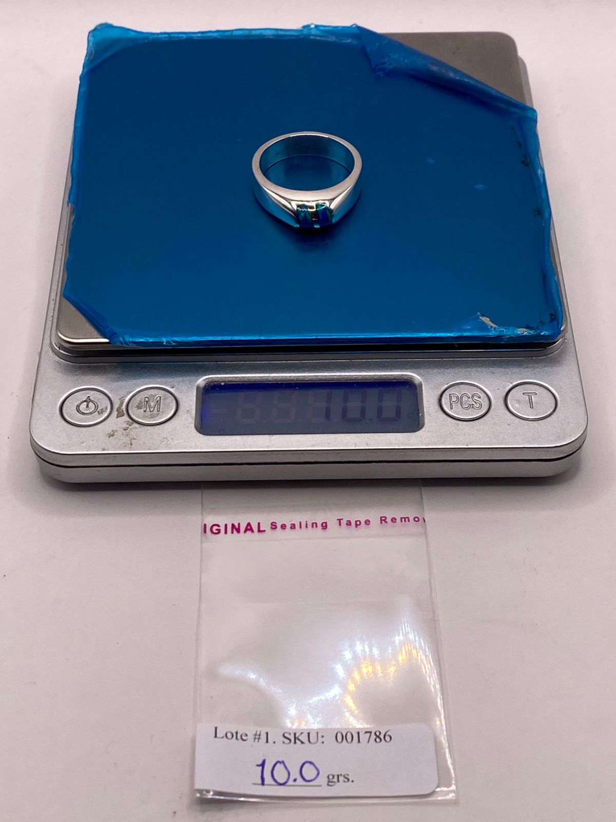 ANILLO DE ÓPALO DE FUEGO AZUL CON DESTELLOS VERDES IRIDISCENTES EN PLATA LEY .925